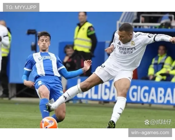 替补席吃红牌，为何场下人员也会被罚下？